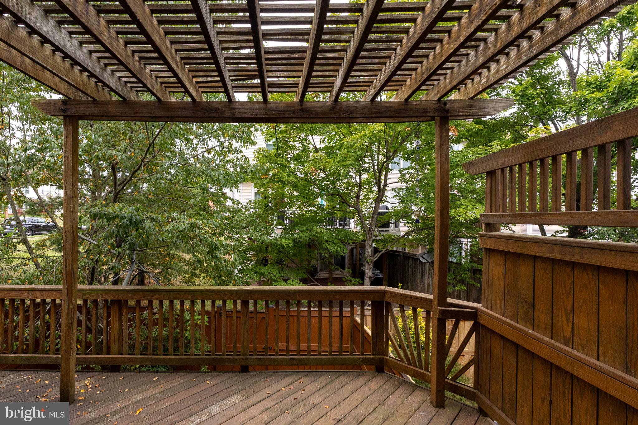 ASHBURN VILLAGE - Residential