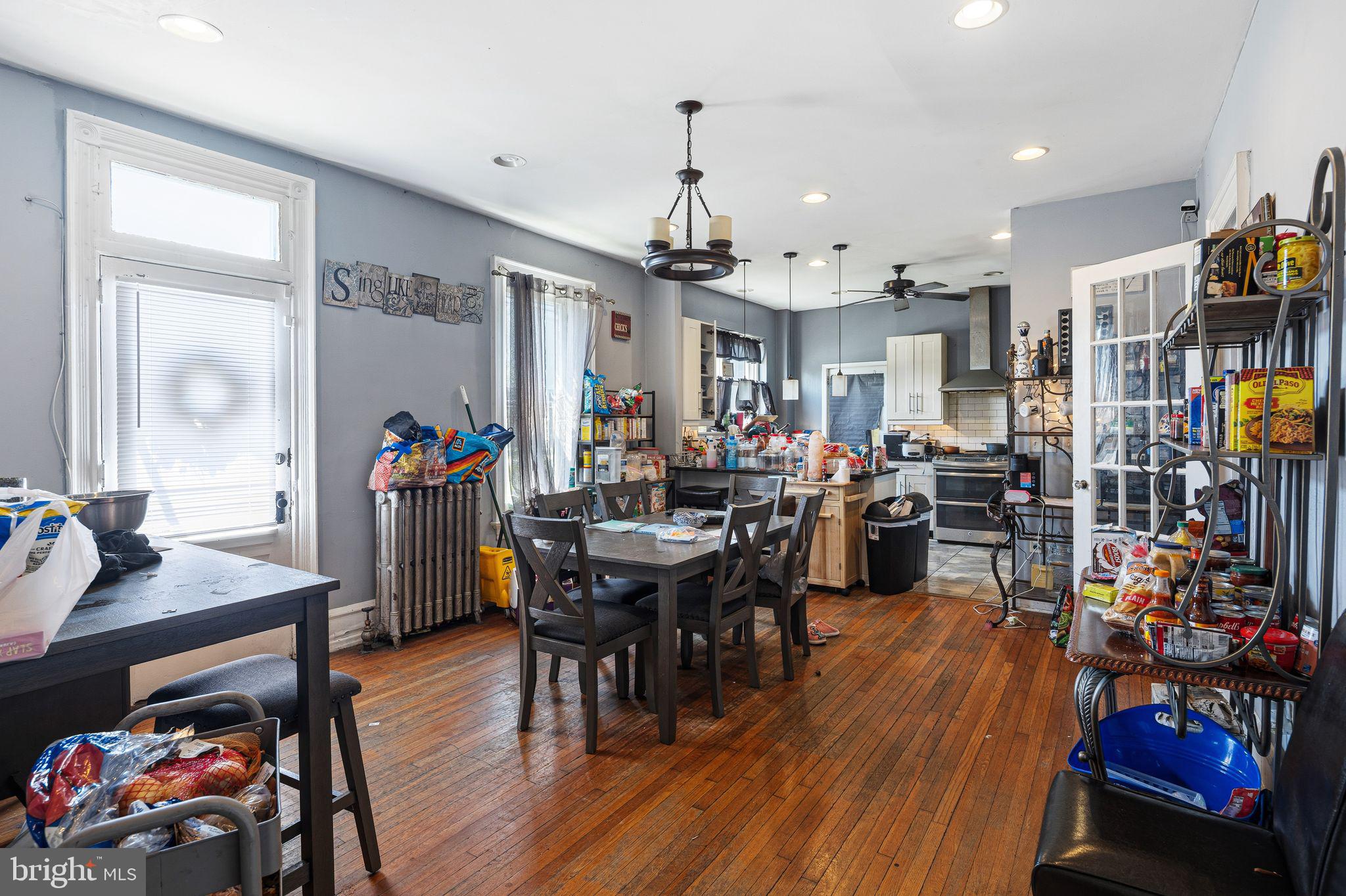 NORRISTOWN - Residential