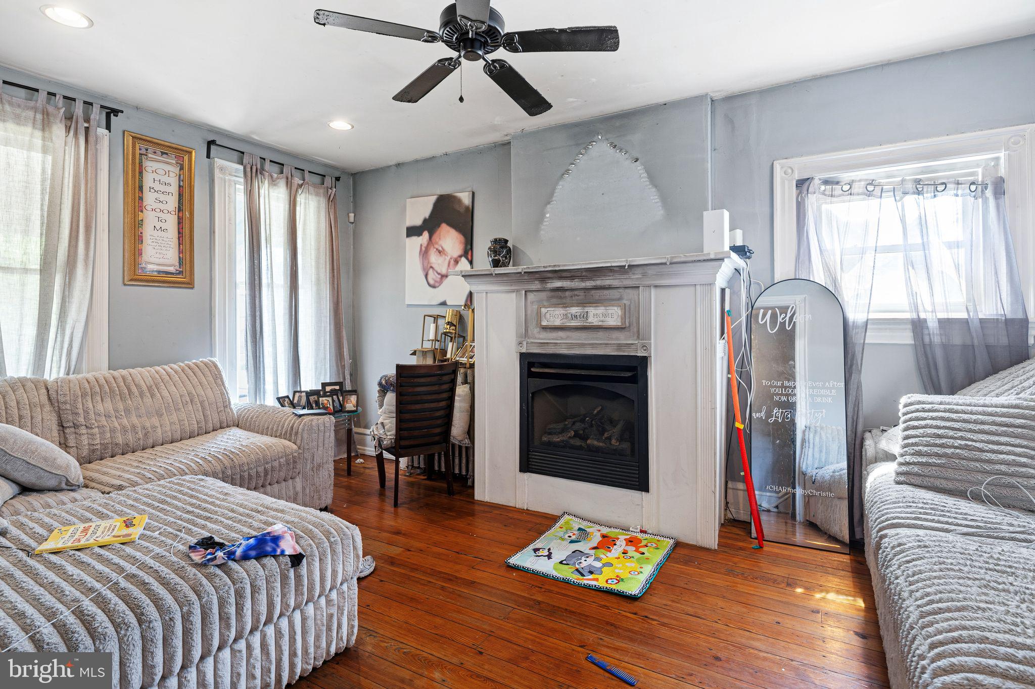 NORRISTOWN - Residential