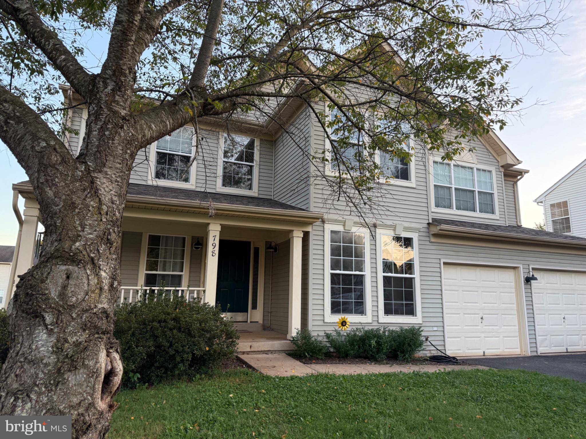 798 AUTUMN RIDGE ROAD