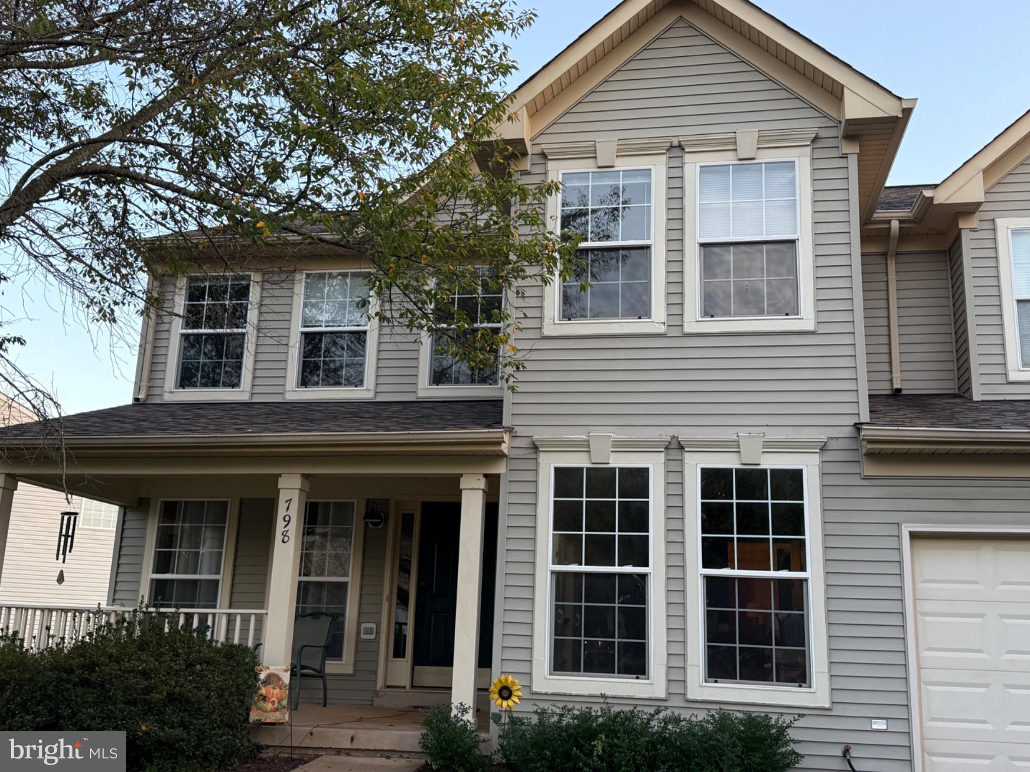 798 AUTUMN RIDGE ROAD