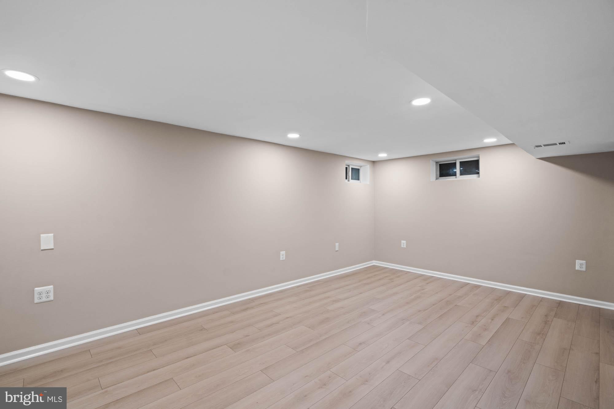 GREENACRES - Residential