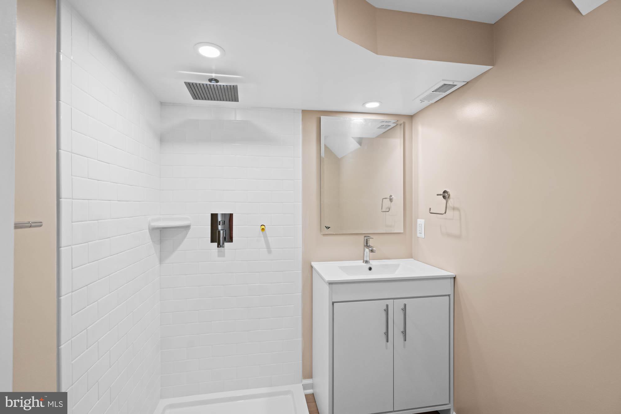 GREENACRES - Residential