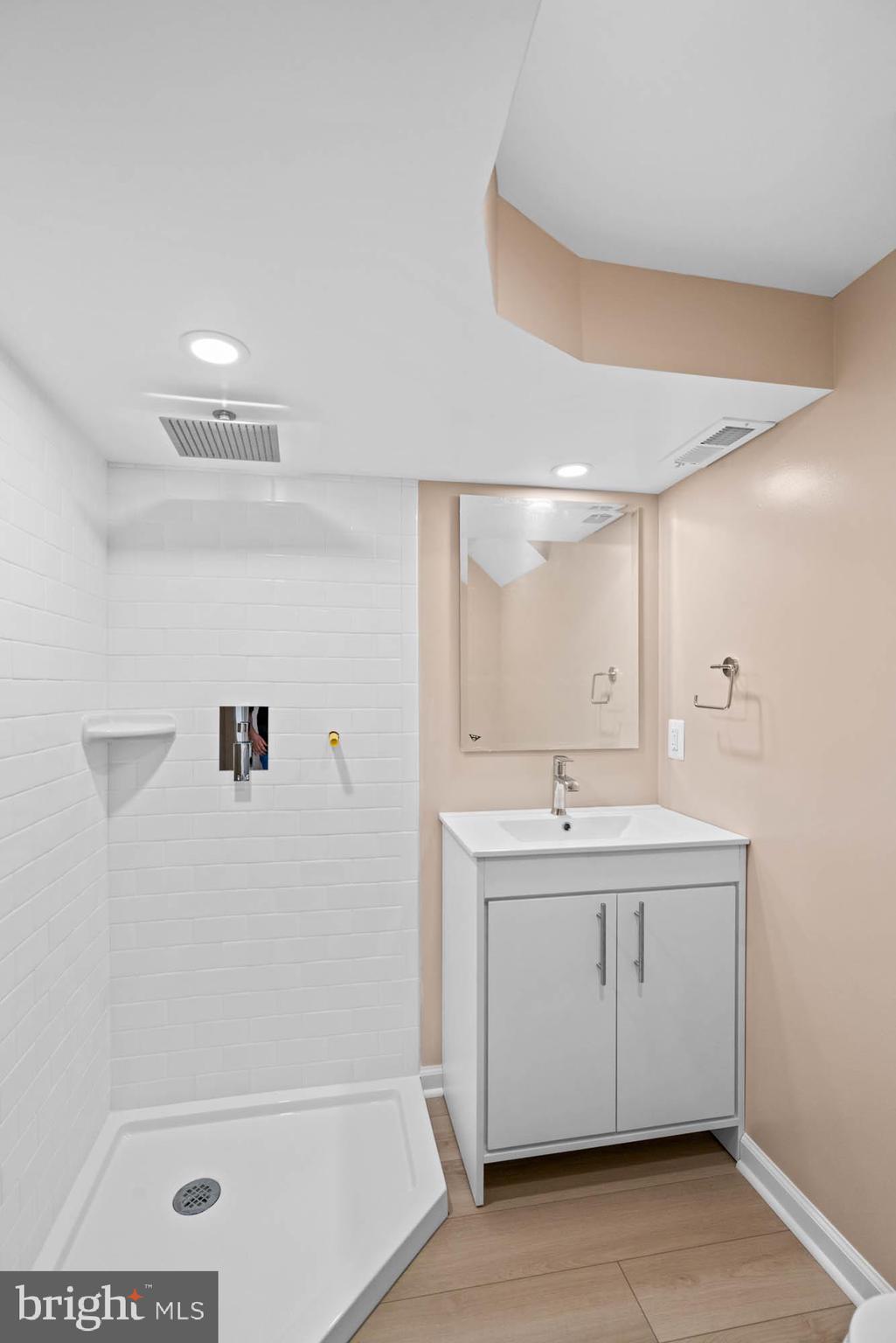 GREENACRES - Residential