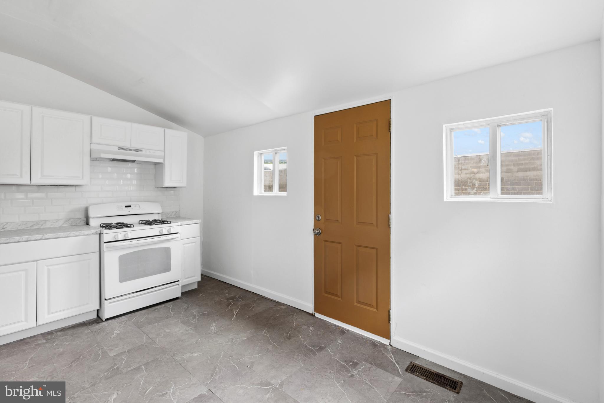 FRANKFORD - Residential