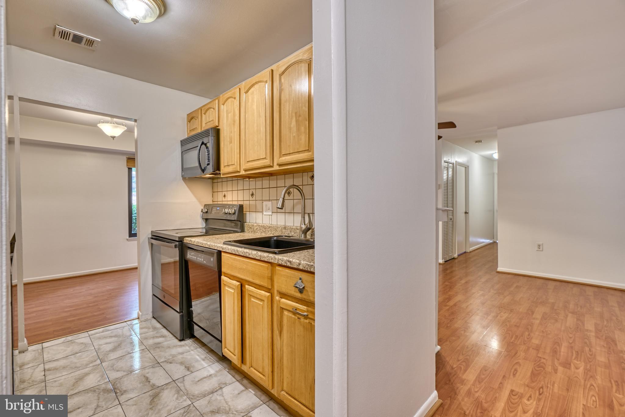 WILDE LAKE - Residential