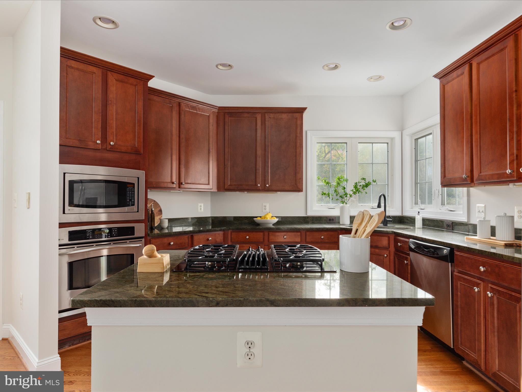 BROOKSIDE - Residential