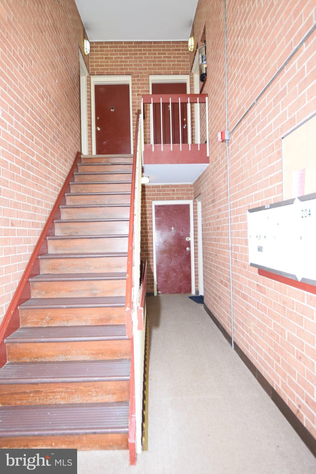 KENSINGTON TERRACE - Residential Lease