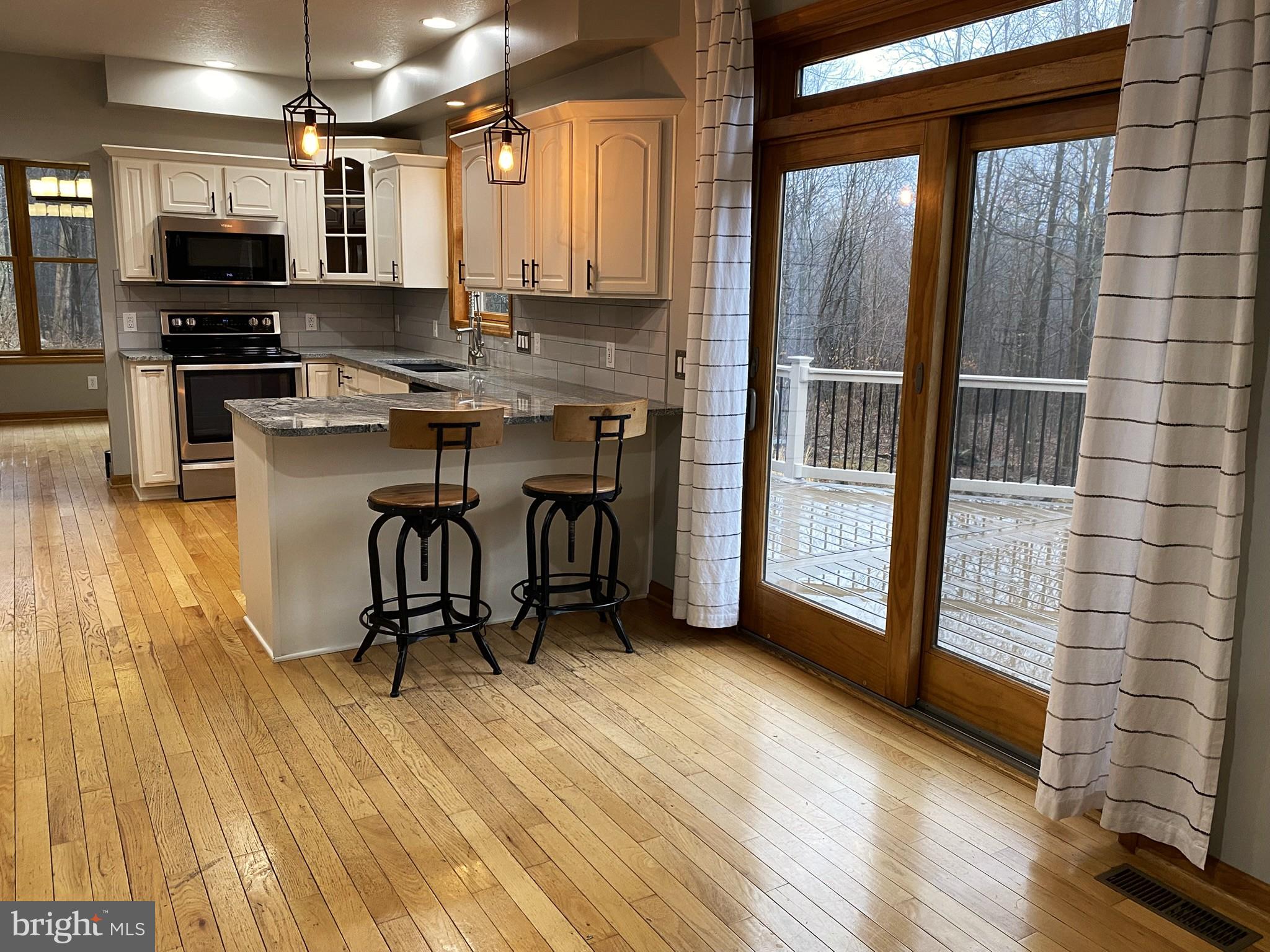 10915 RACHAEL AVENUE