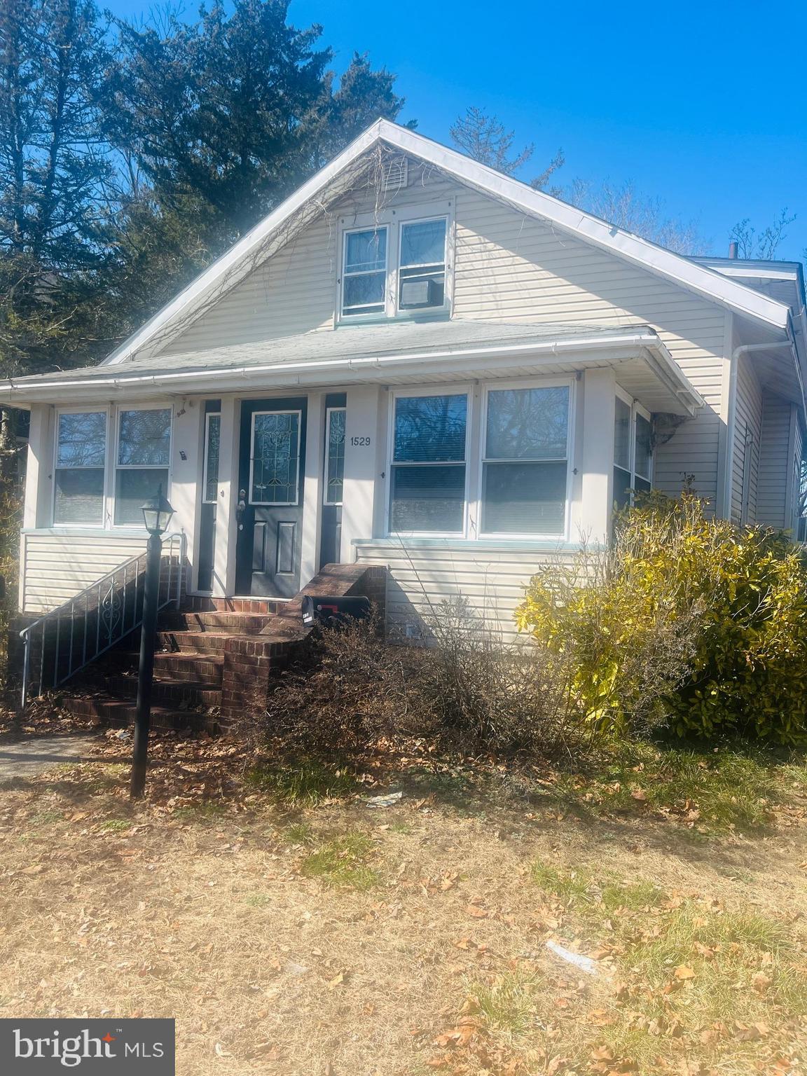 1529 N FRANKLIN BOULEVARD