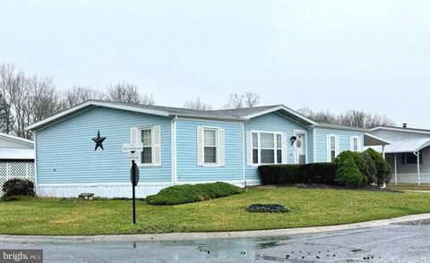 Mobile Home For Sale - 581 Miles Standish Lane<br/> BUENA, NJ 08310