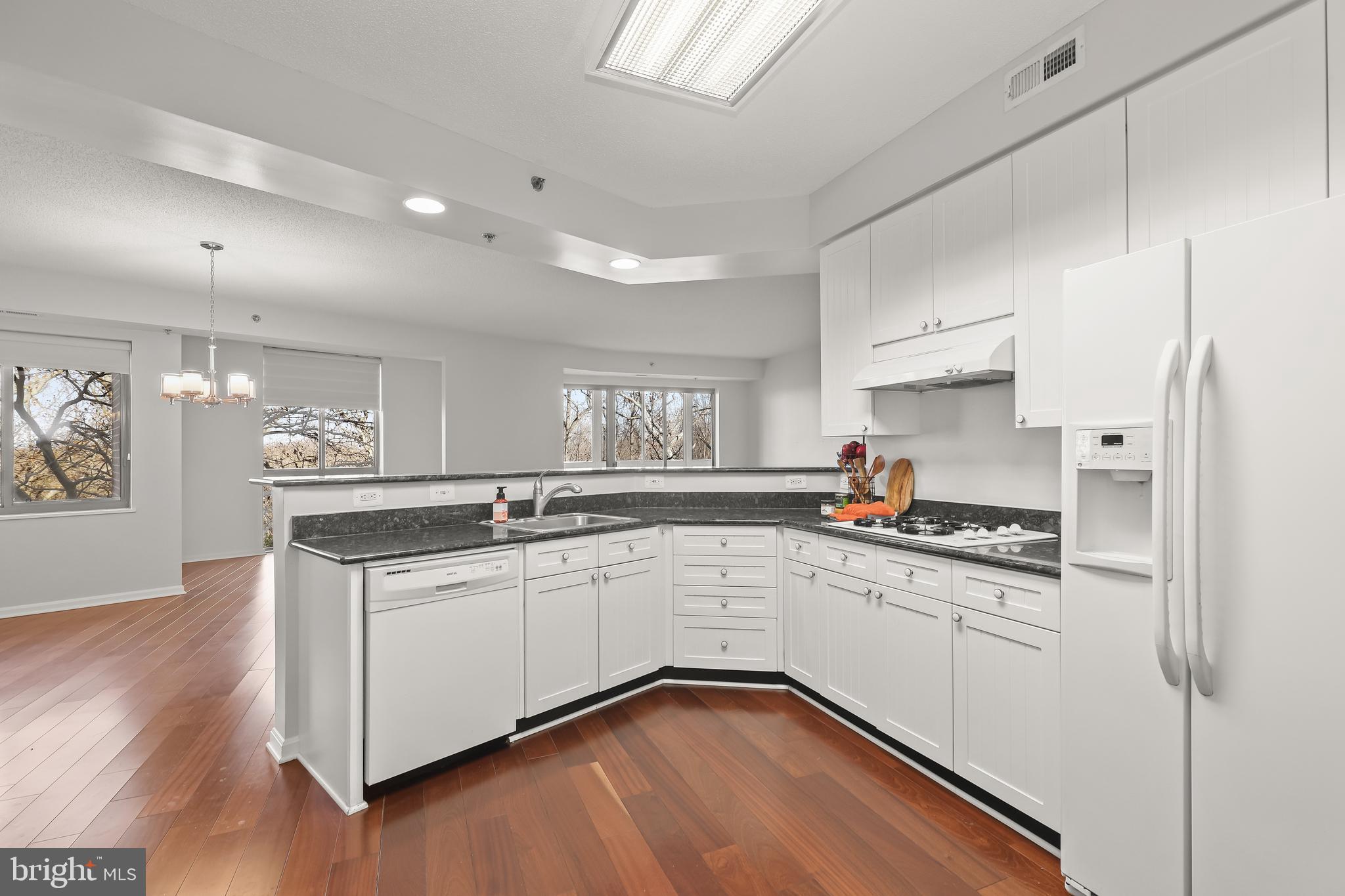 HERITAGE HARBOUR - Residential