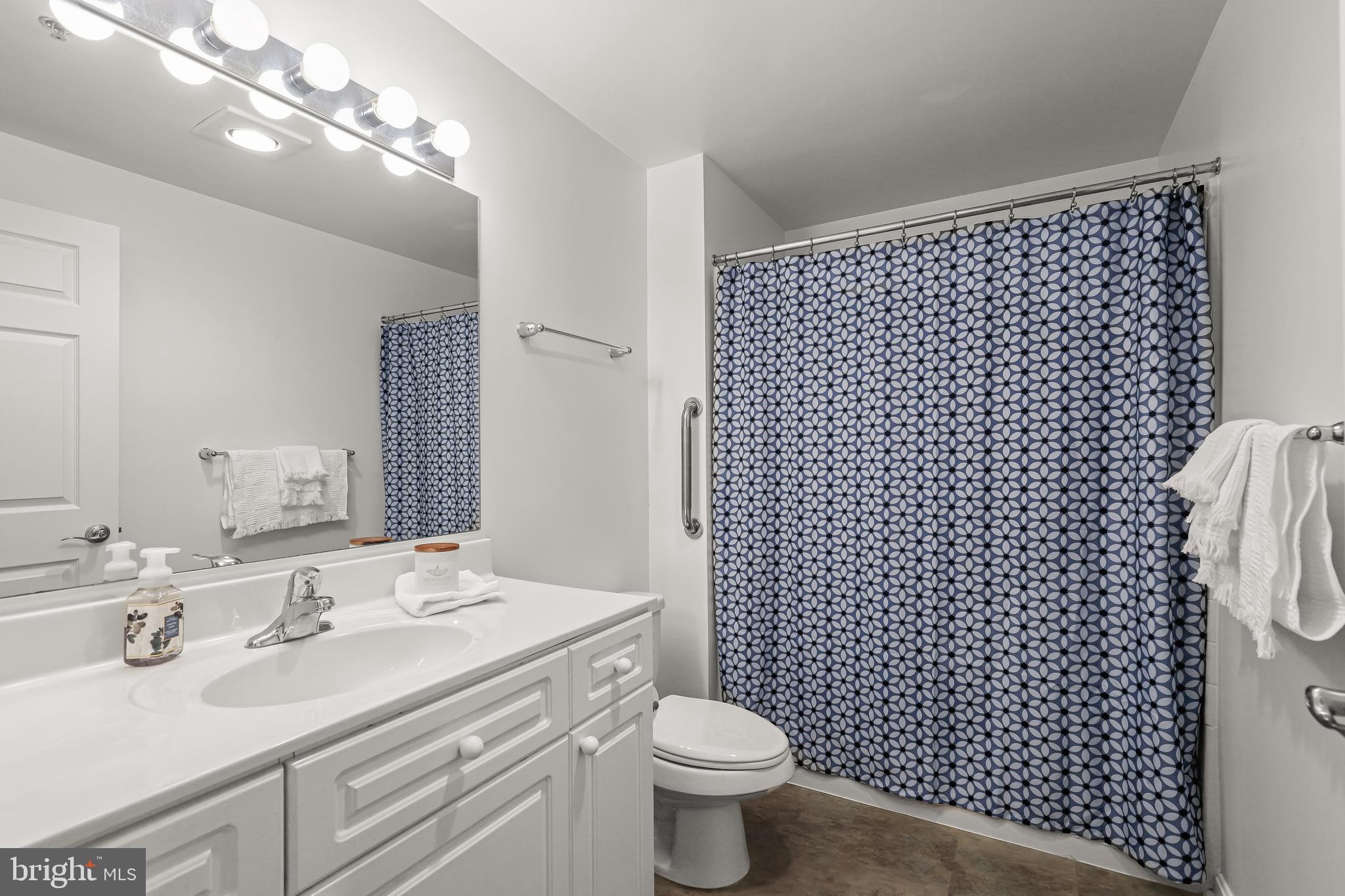 HERITAGE HARBOUR - Residential