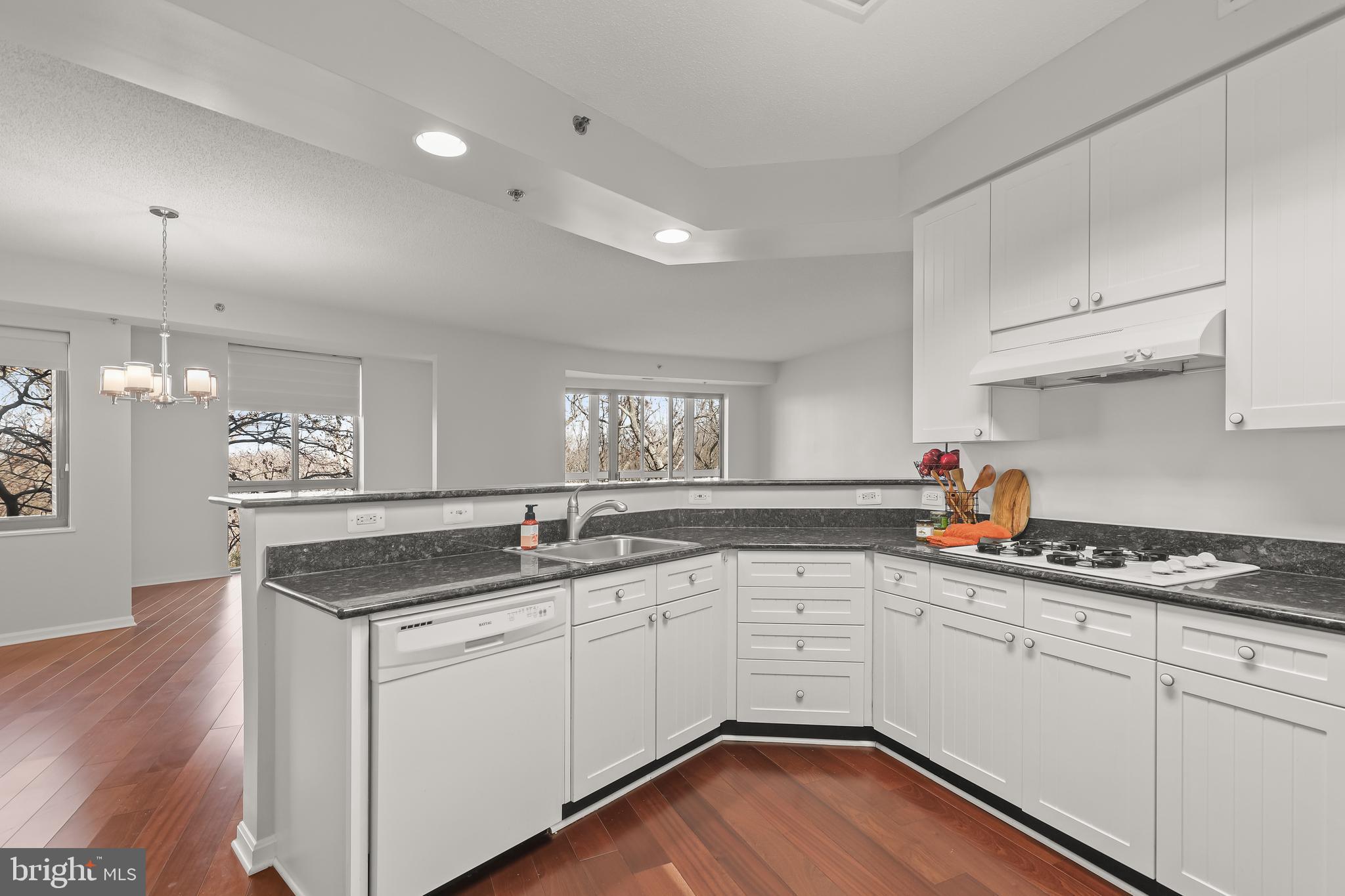 HERITAGE HARBOUR - Residential