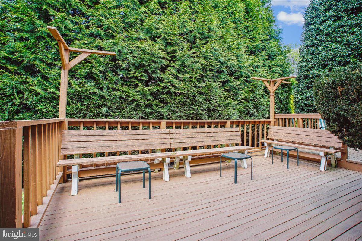 TIMBERLAWN - Residential