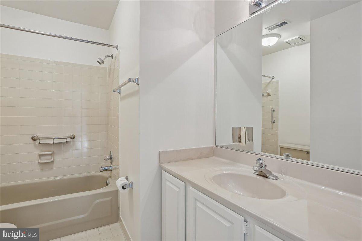 TIMBERLAWN - Residential