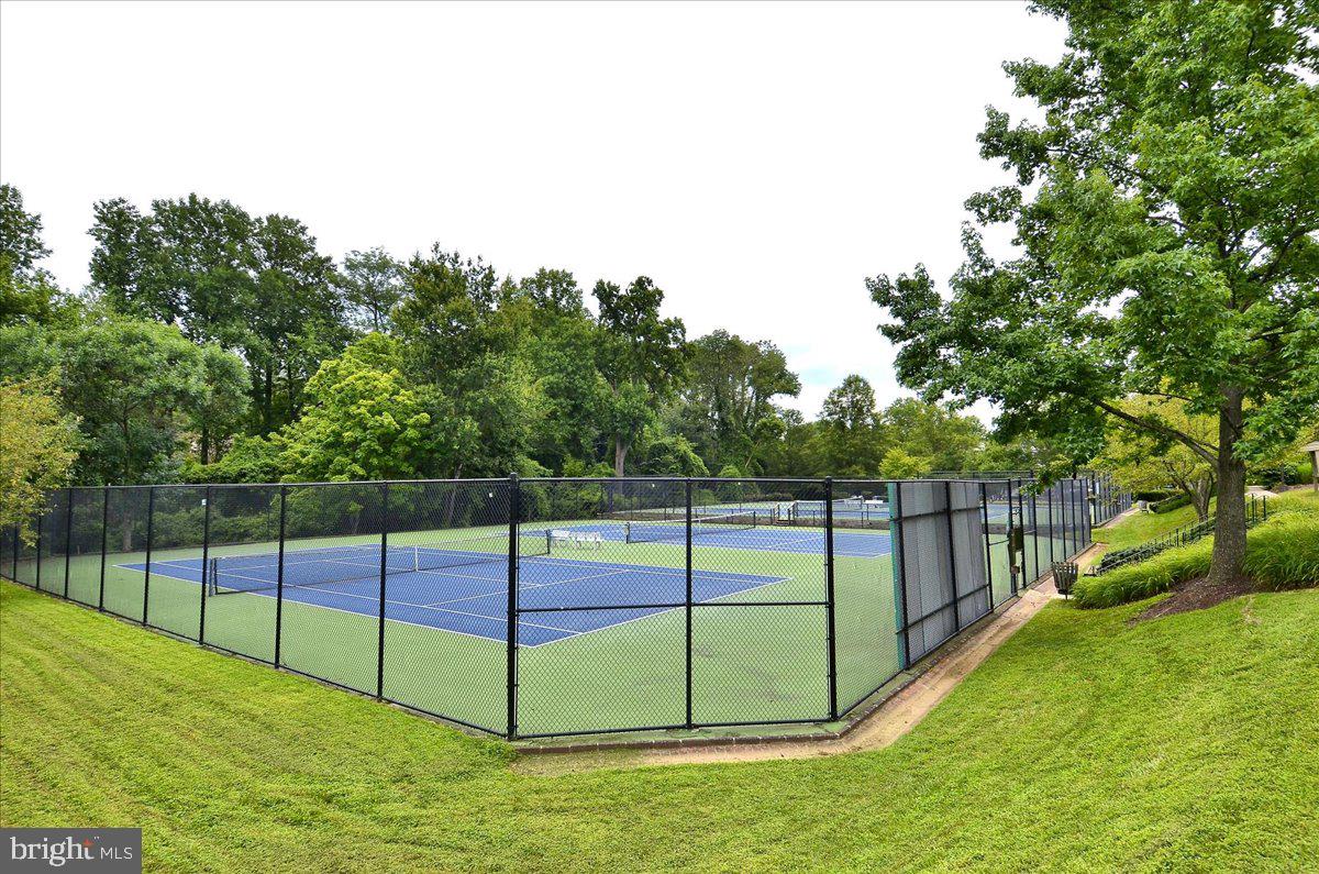 TIMBERLAWN - Residential