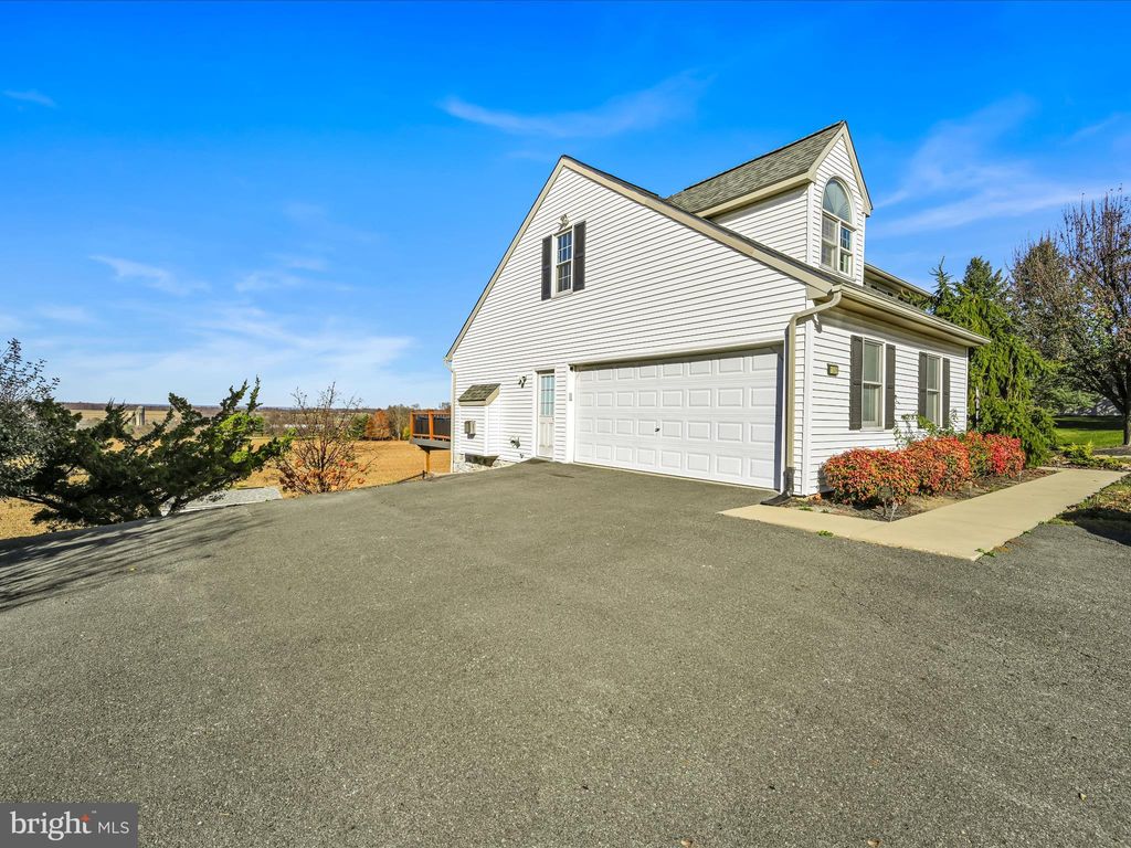 Photo of 1509 Ridge Road, ELIZABETHTOWN, PA 17022 (MLS # PALA2060660)