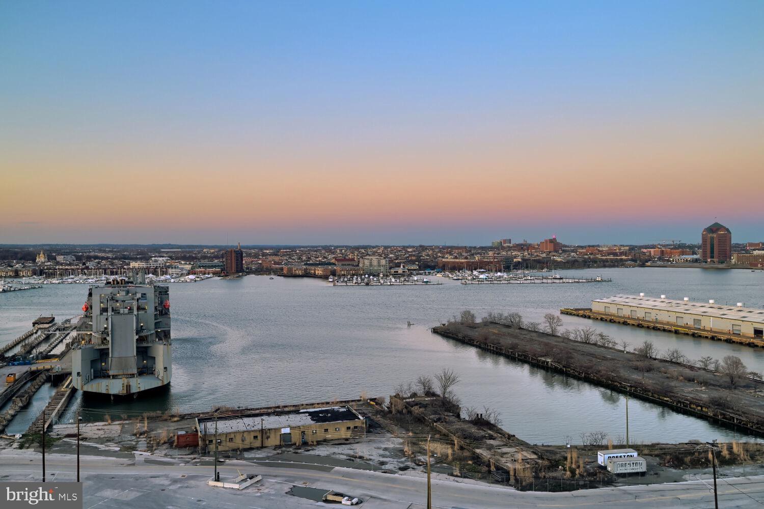 LOCUST POINT - Residential