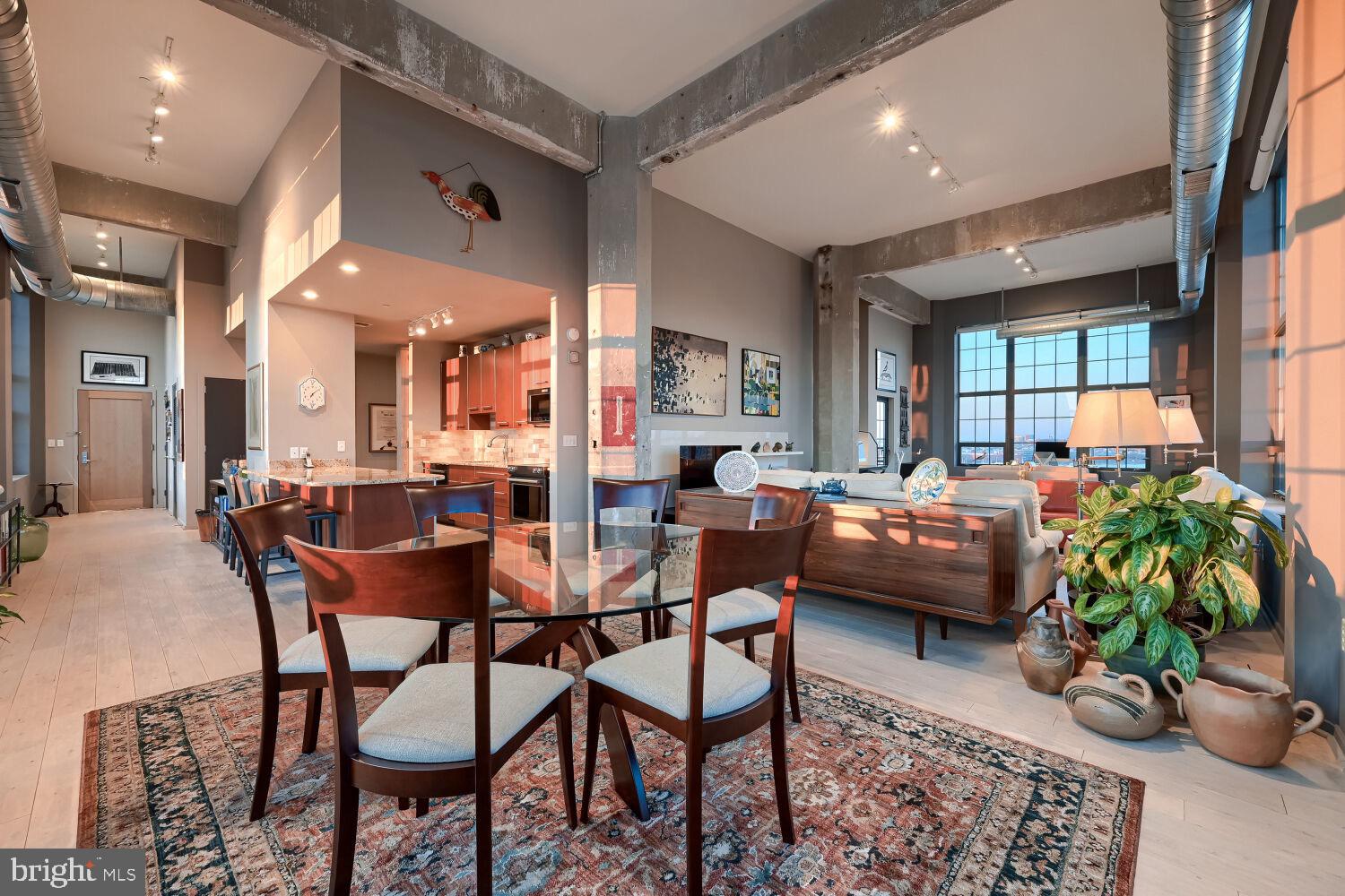 LOCUST POINT - Residential