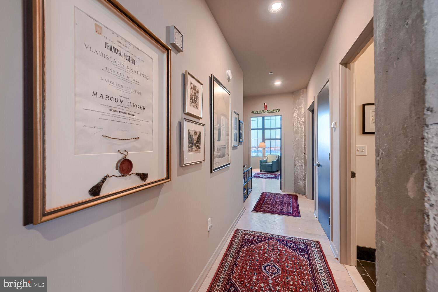 LOCUST POINT - Residential