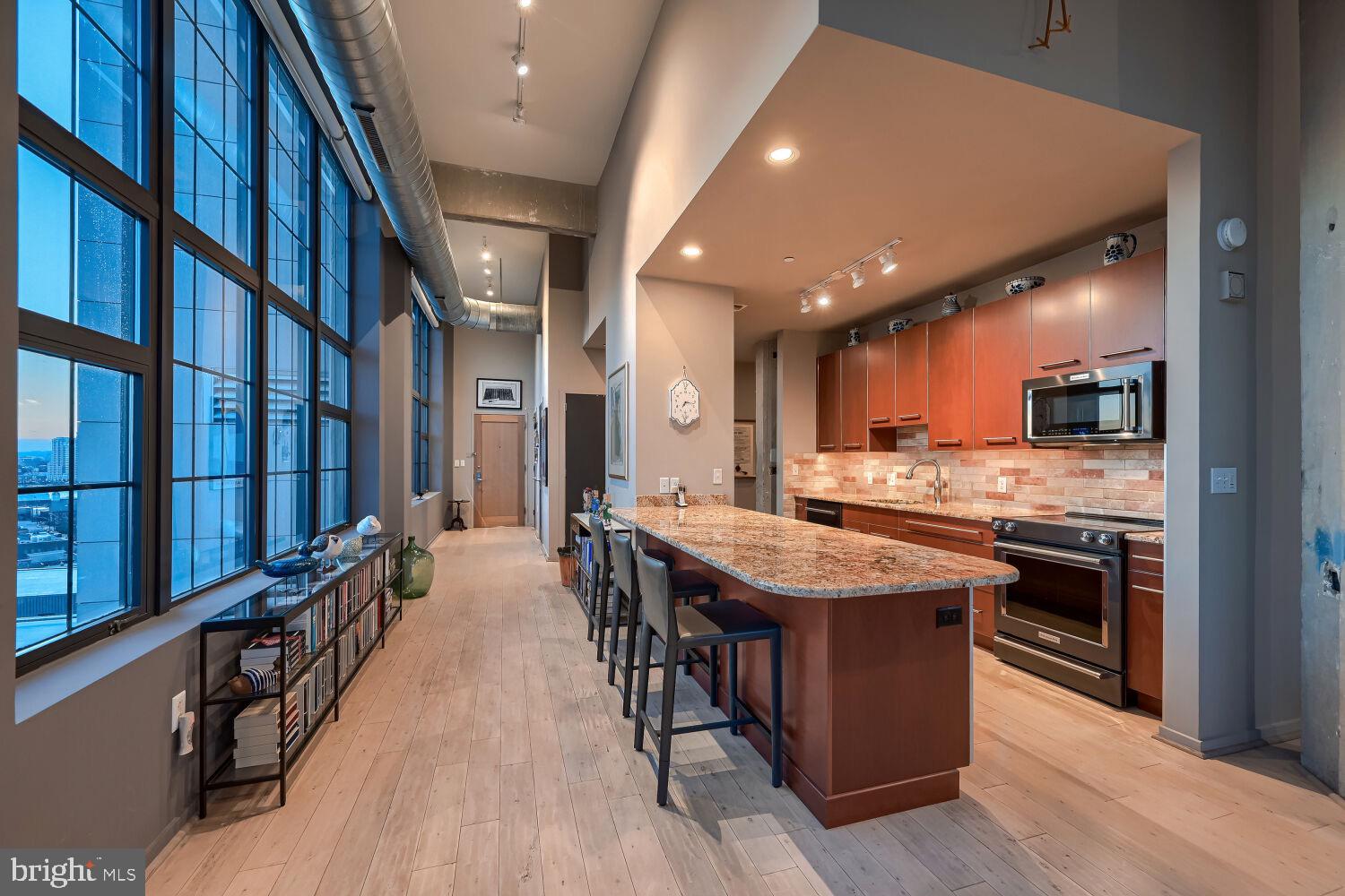 LOCUST POINT - Residential