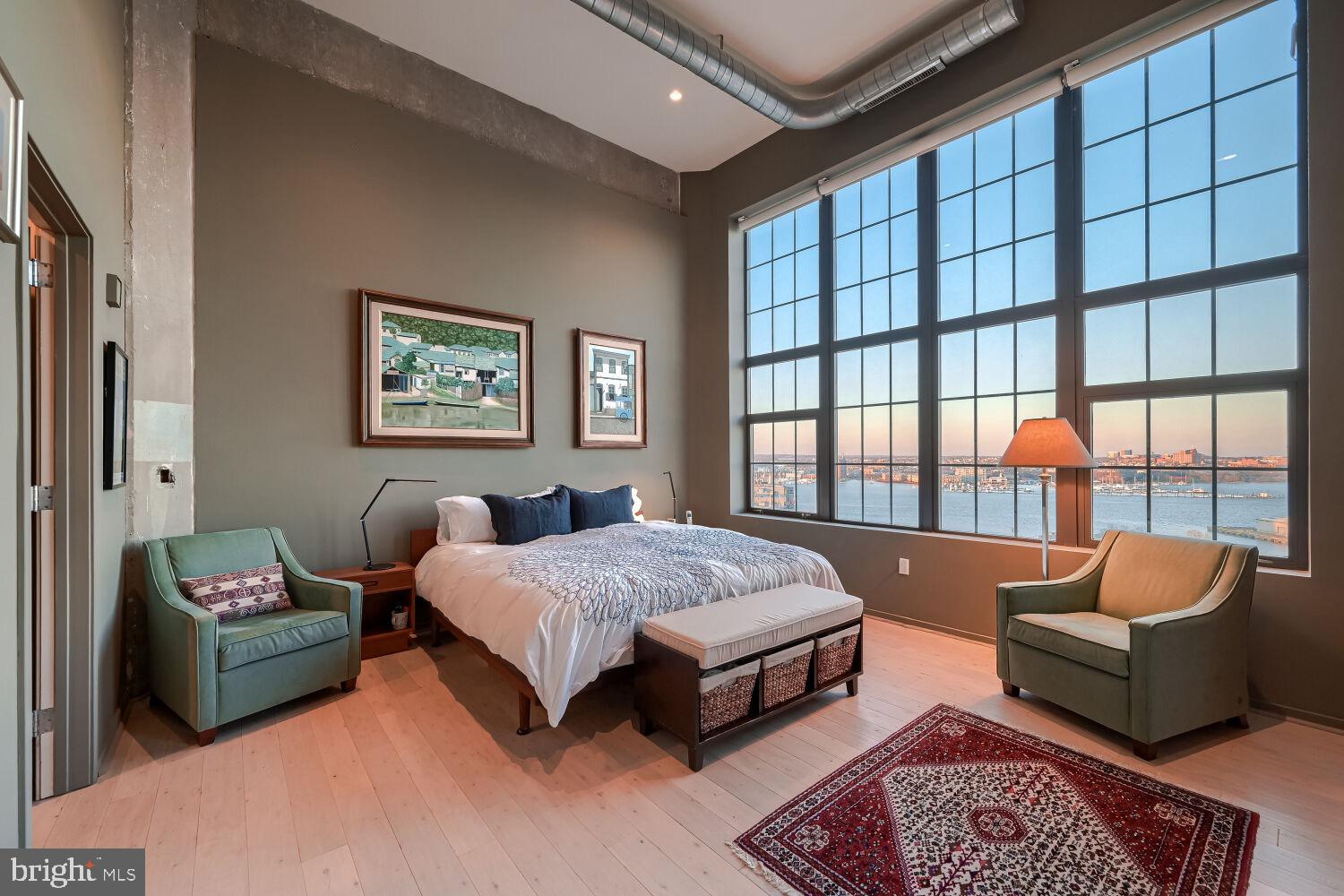 LOCUST POINT - Residential