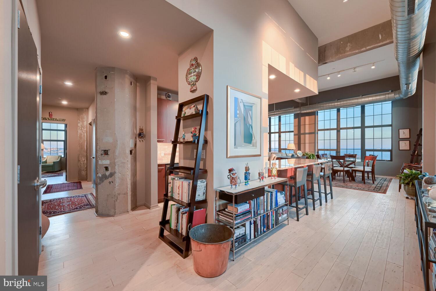 LOCUST POINT - Residential