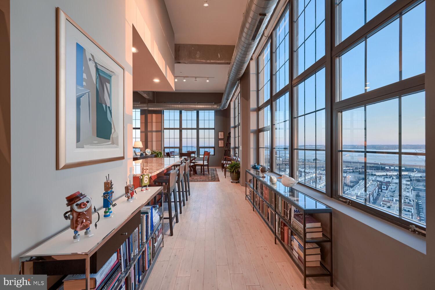 LOCUST POINT - Residential