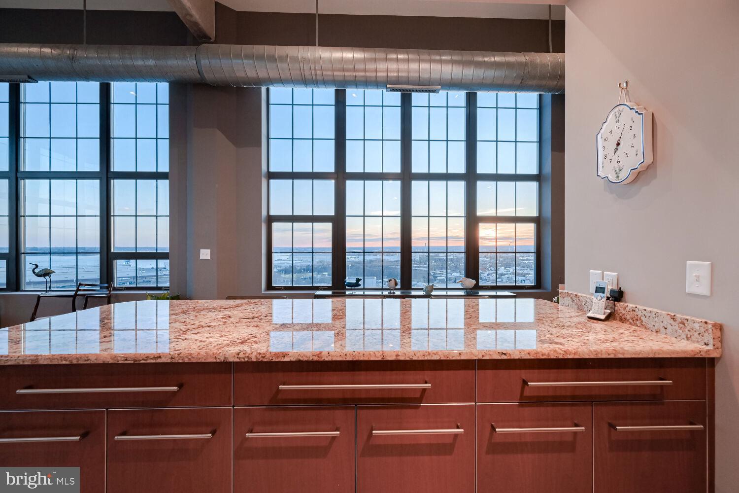 LOCUST POINT - Residential