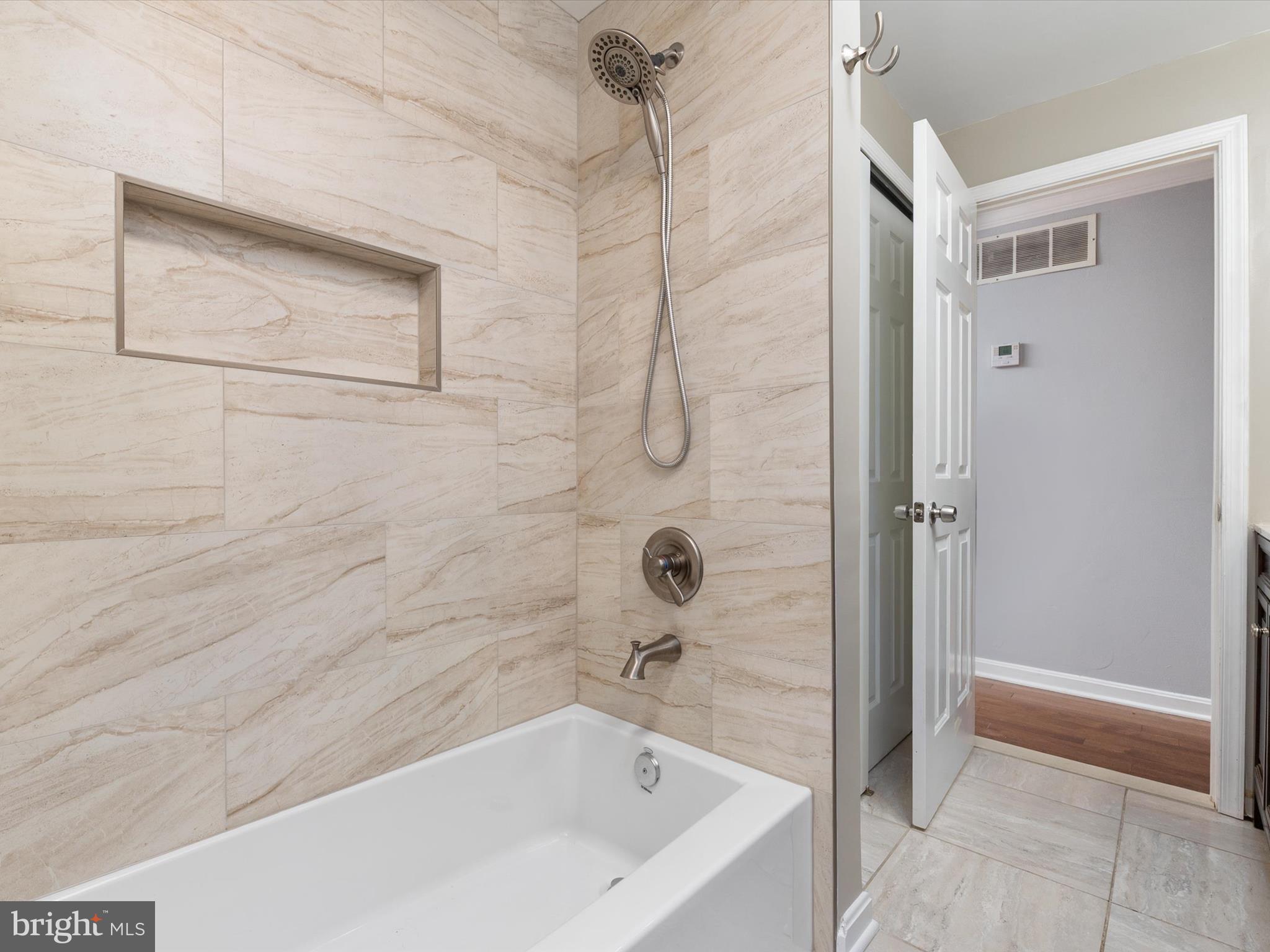 PASADENA - Residential