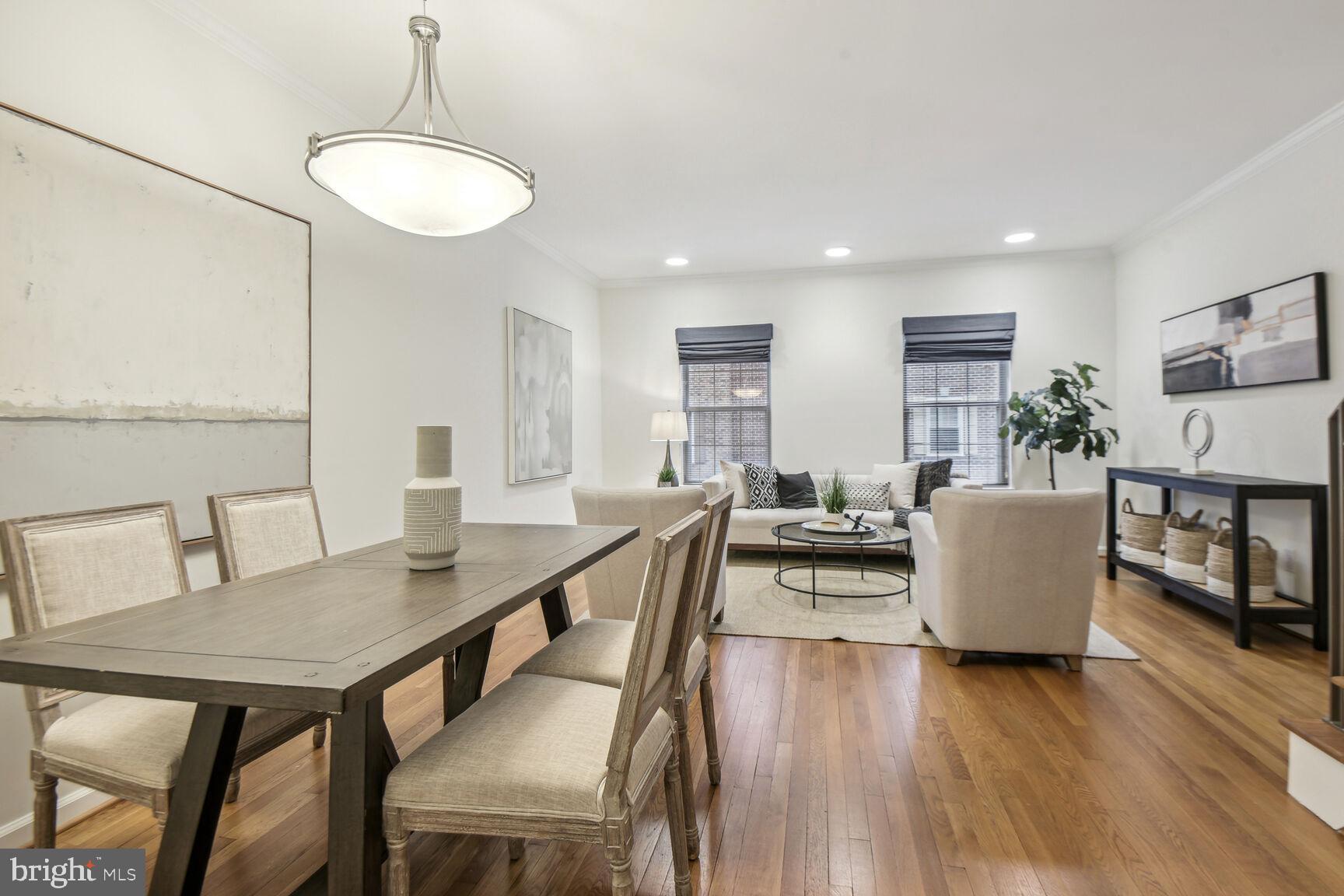COLUMBIA SQUARE - Residential