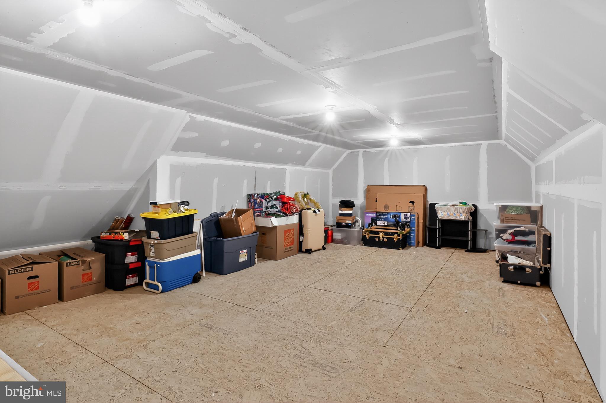 THE CASCADES - Residential