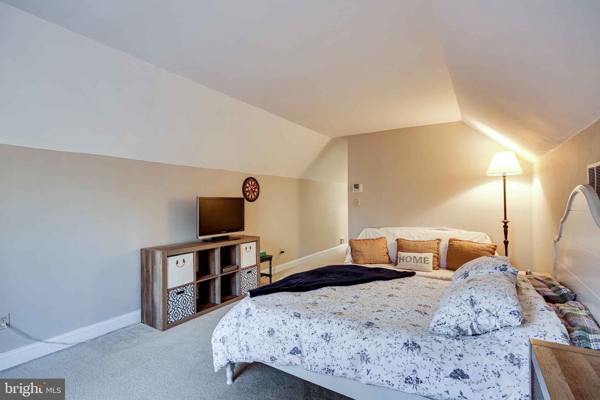 MEADOWOOD - Residential