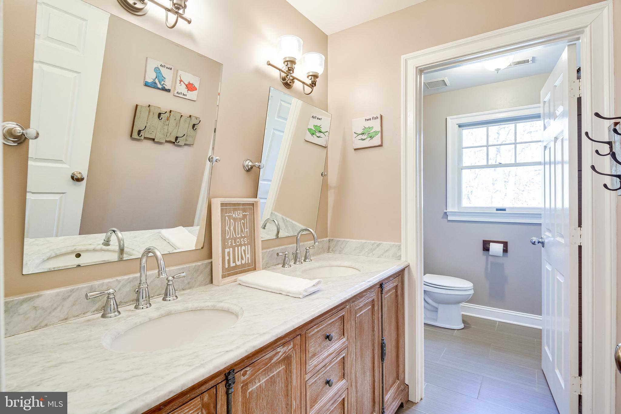 MEADOWOOD - Residential