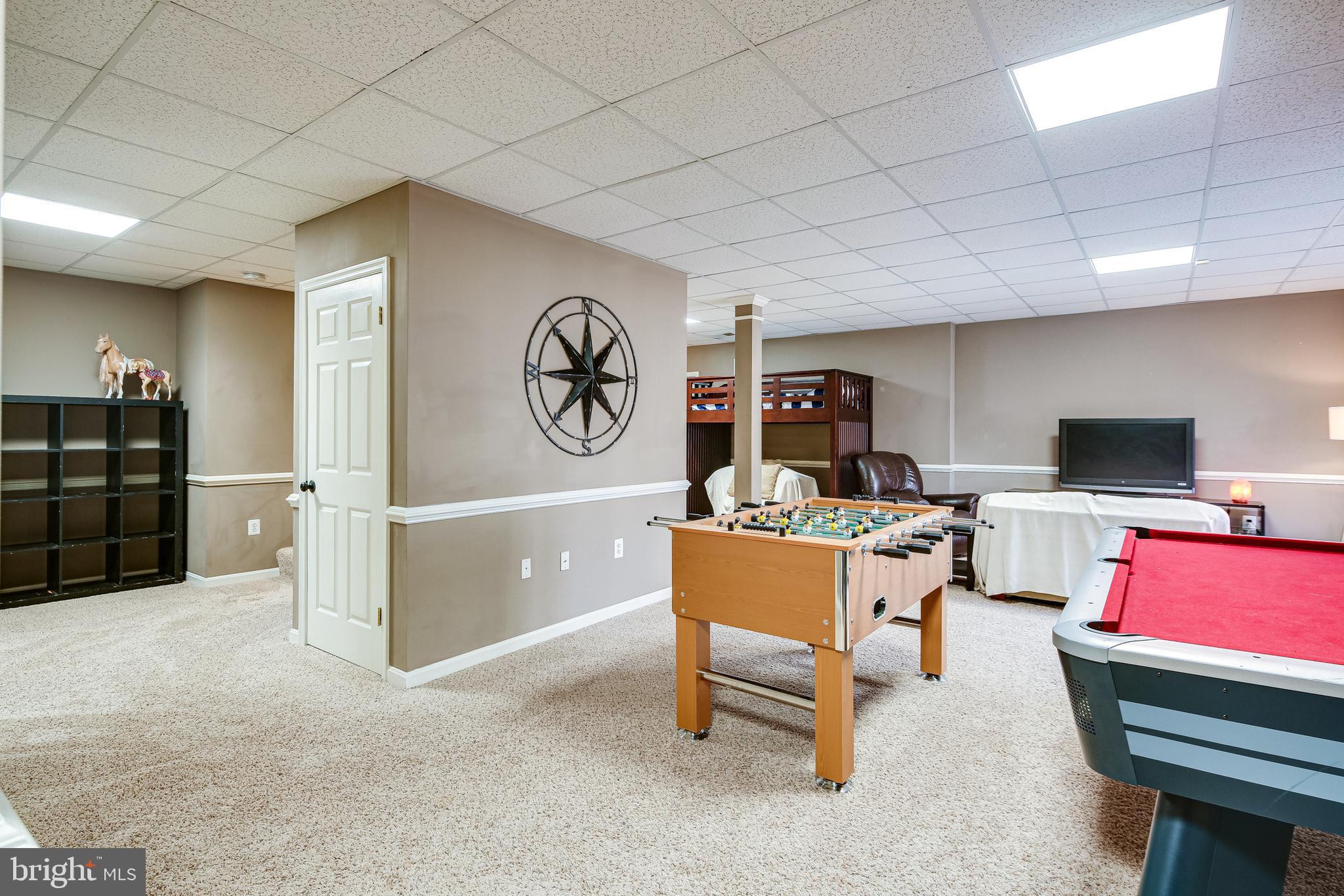 MEADOWOOD - Residential