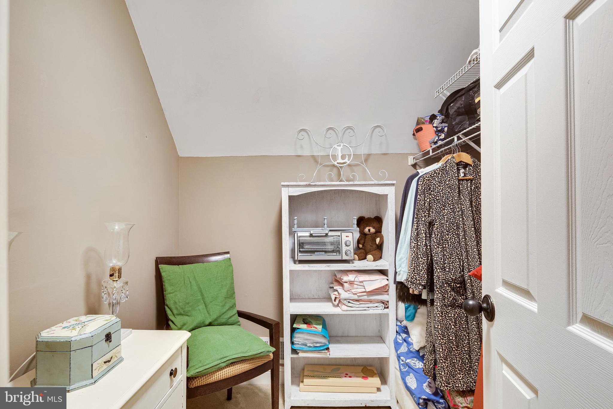 MEADOWOOD - Residential