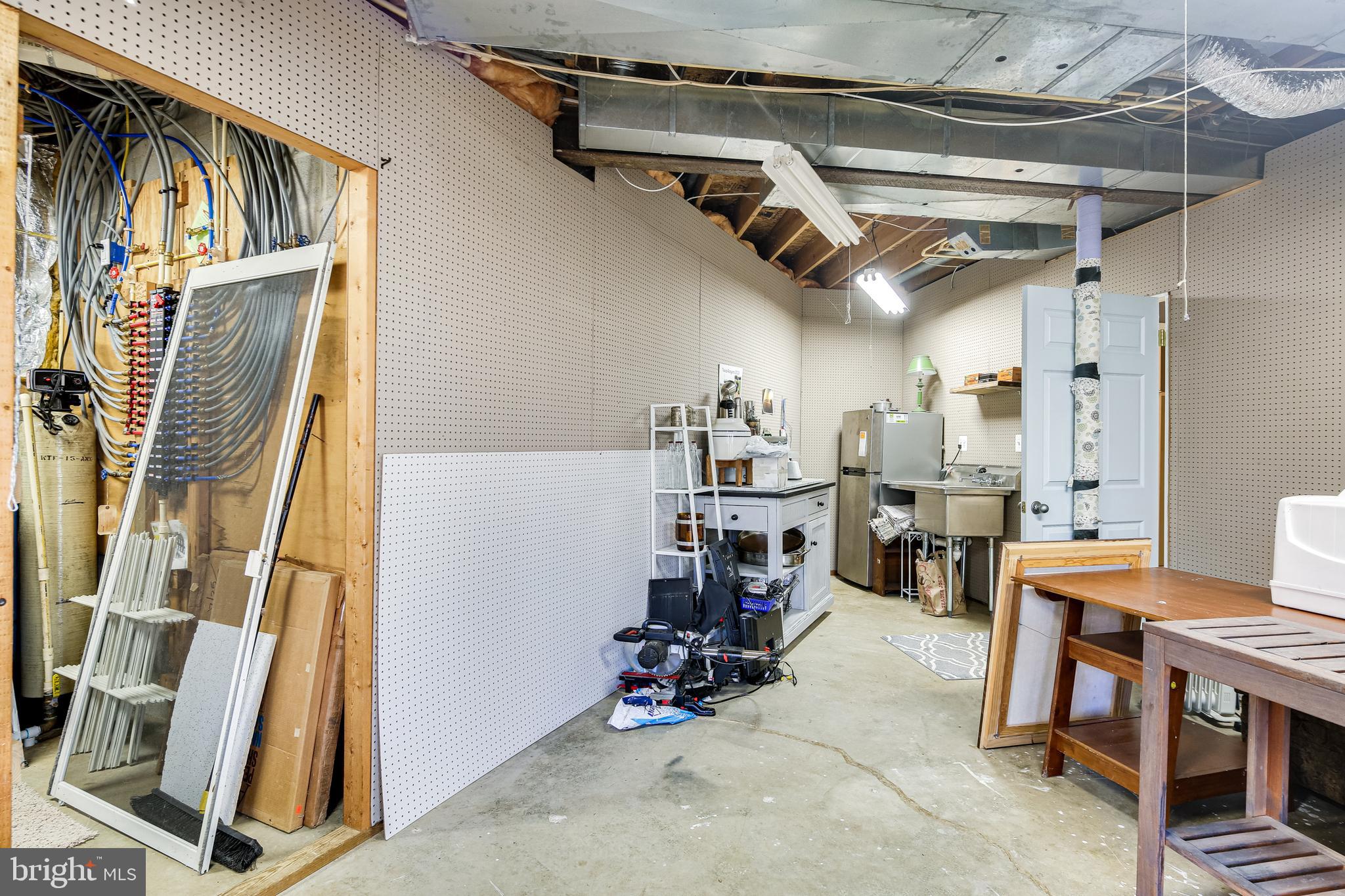 MEADOWOOD - Residential