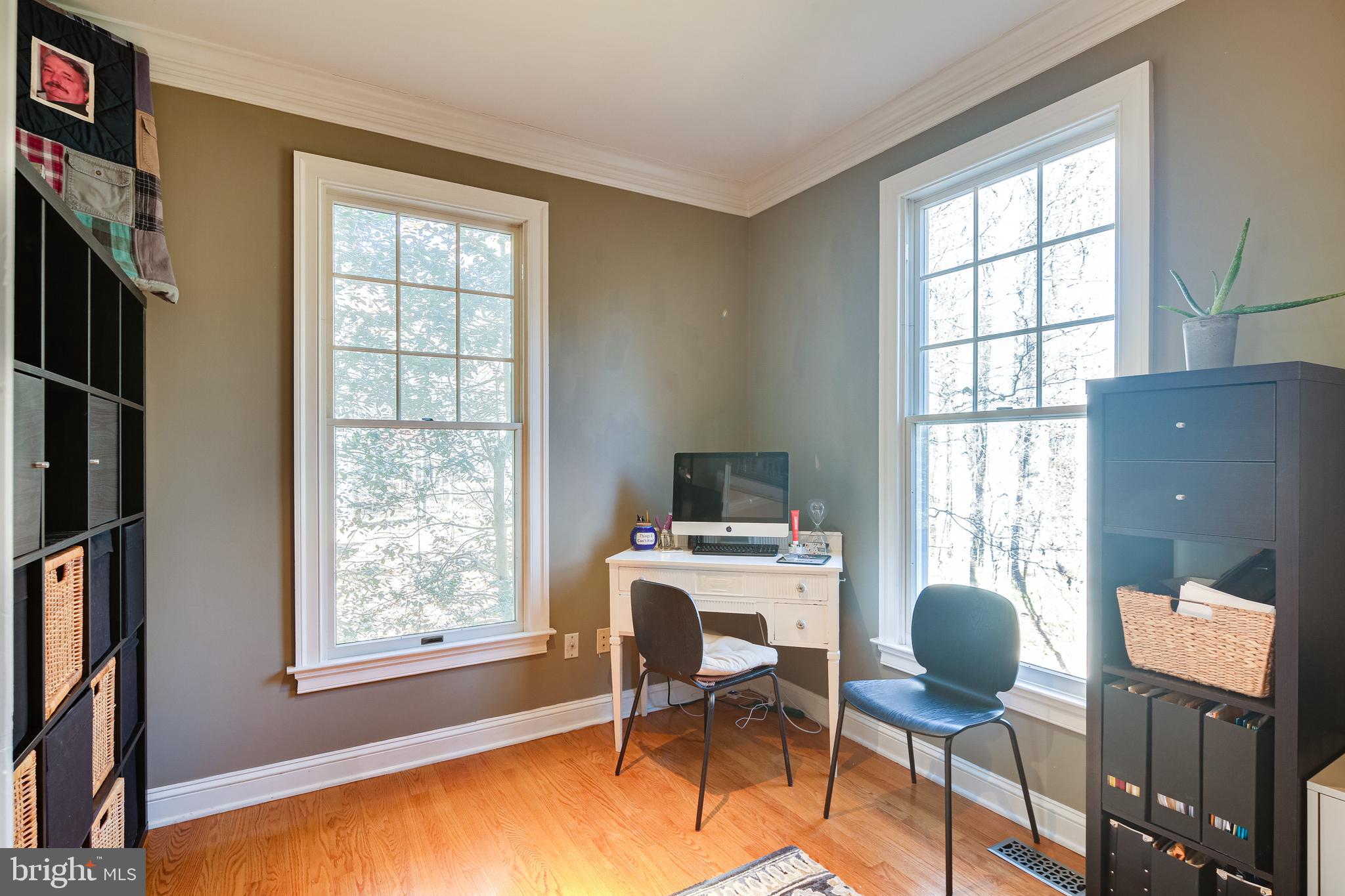 MEADOWOOD - Residential