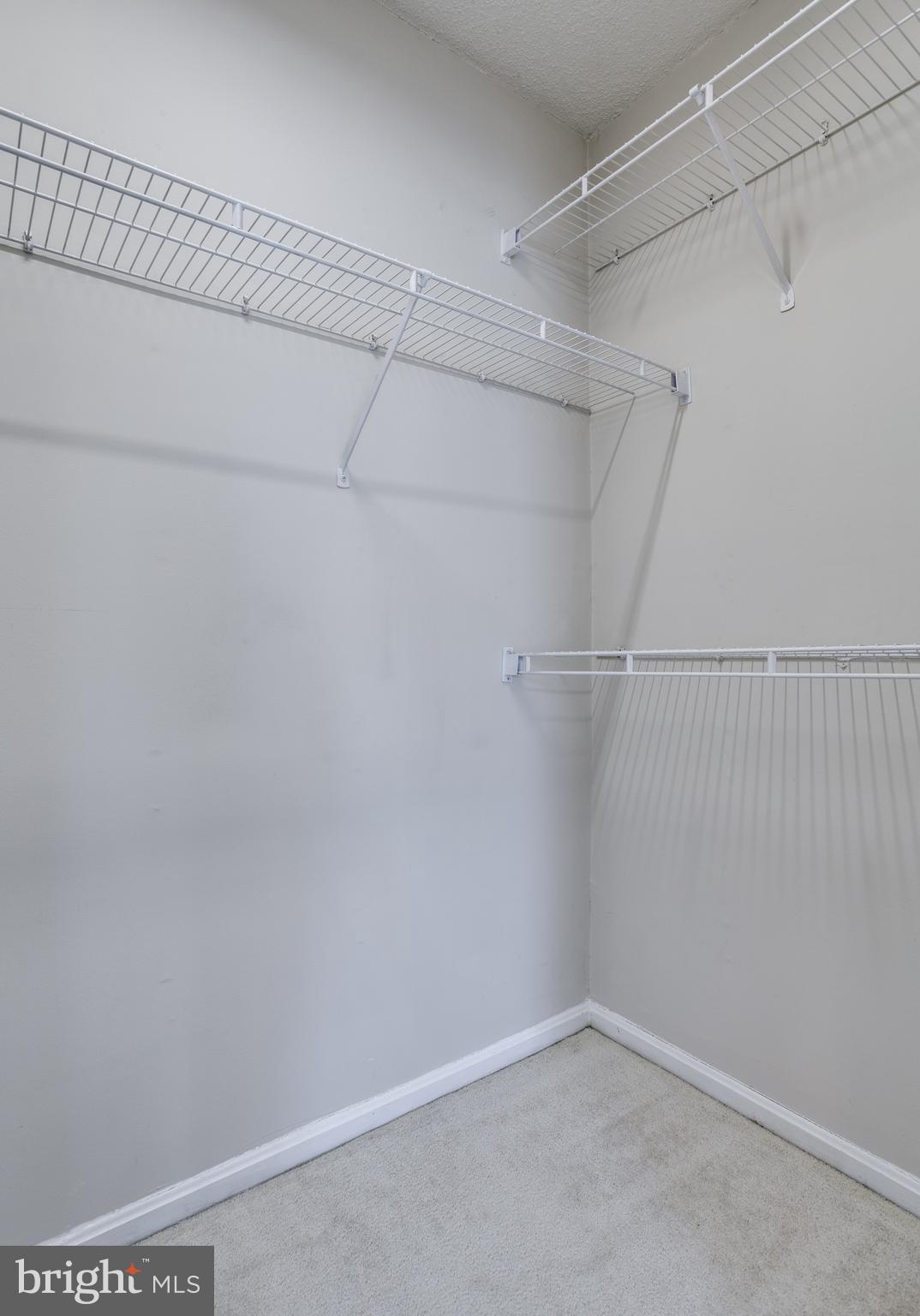 CHATEAUX CONDO - Residential Lease