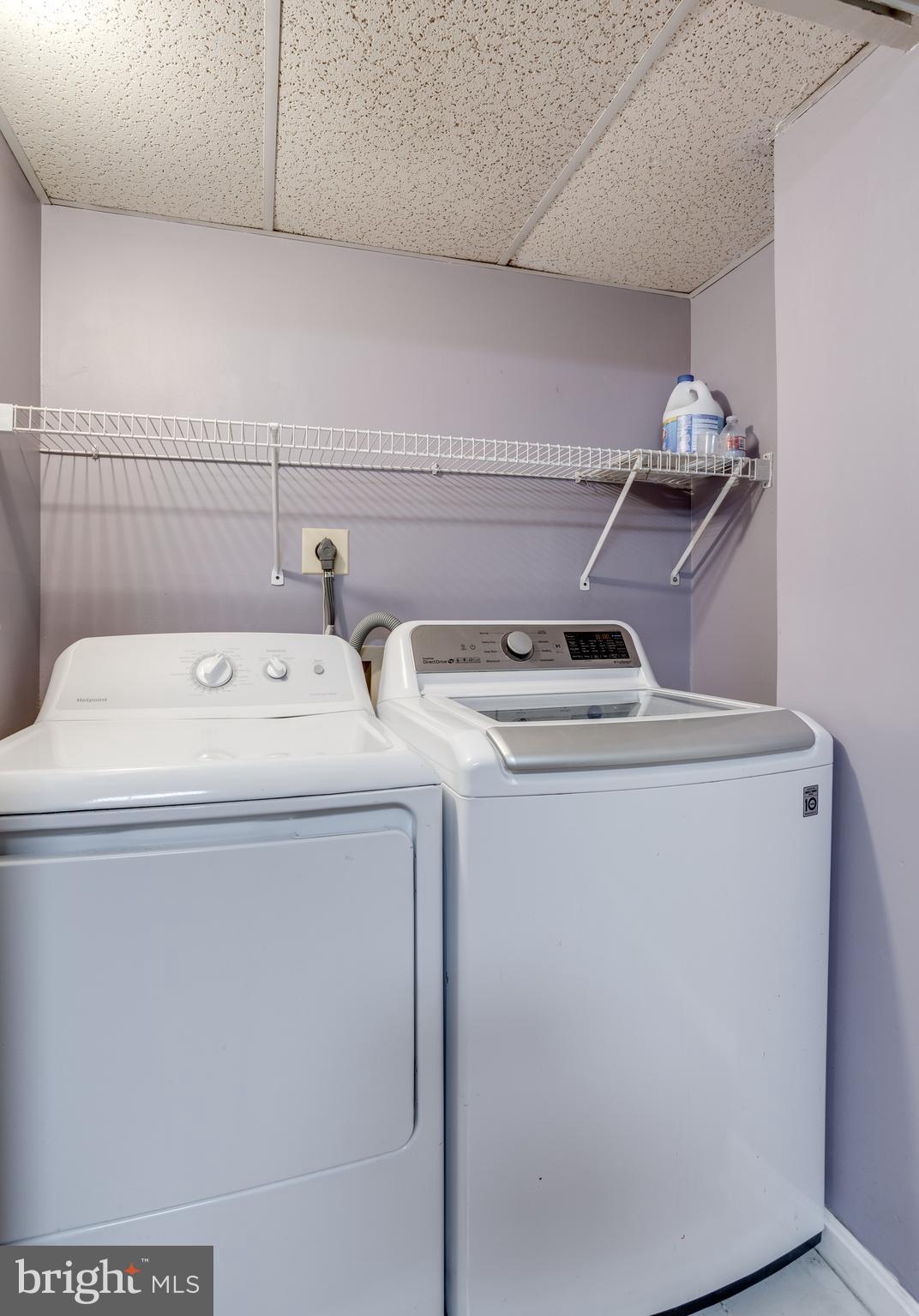 CHATEAUX CONDO - Residential Lease