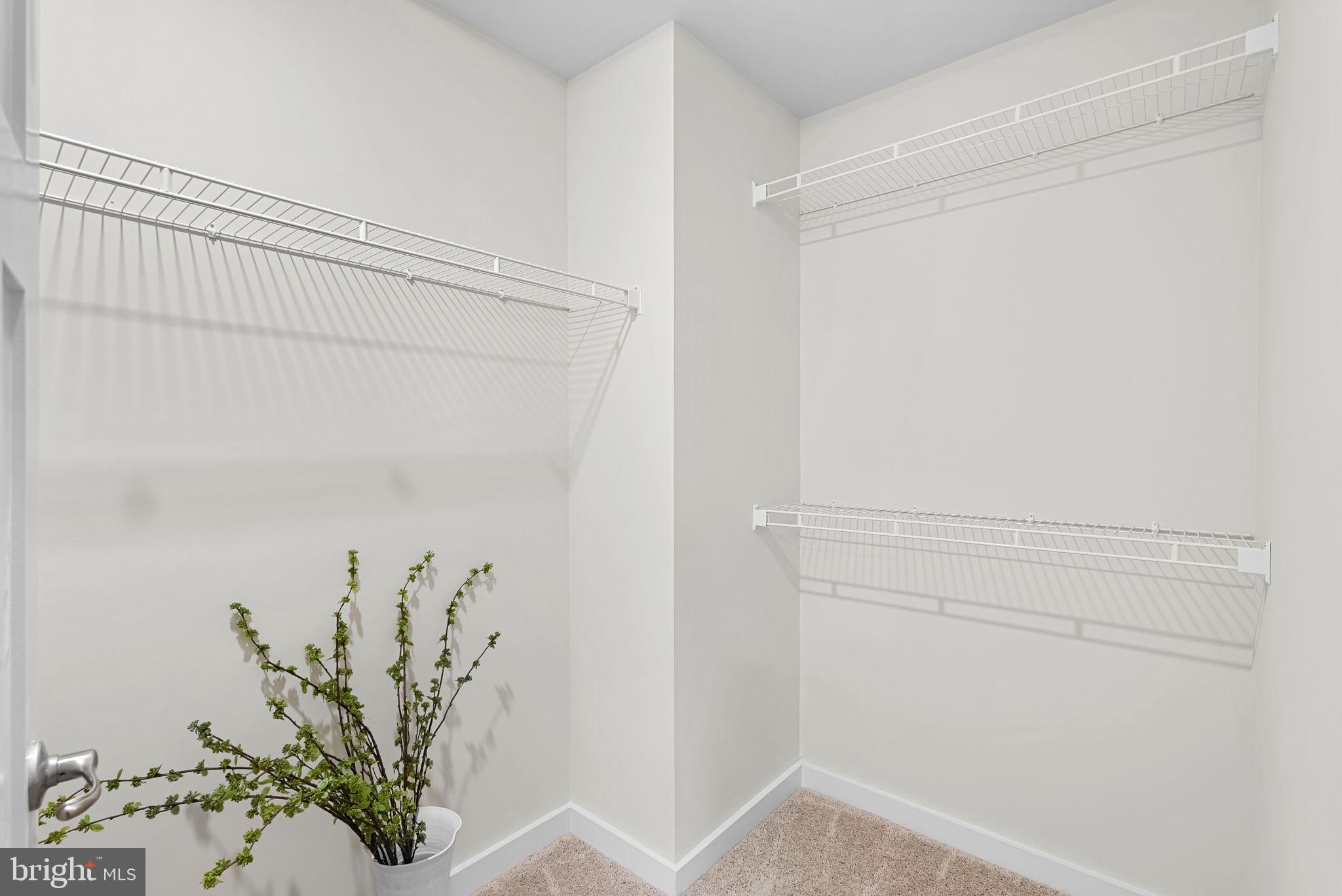 HUNTWELL WEST - Residential