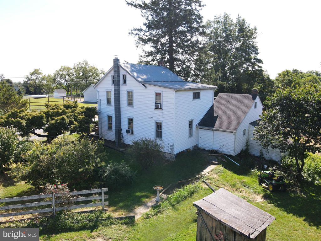 Photo of 630 - A And B Bellaire Road, ELIZABETHTOWN, PA 17022 (MLS # PALA2077470)