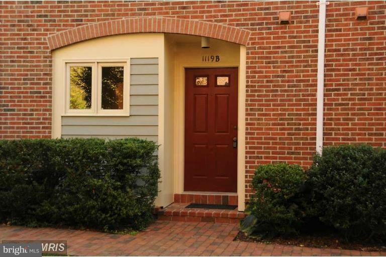 CLEMENTS COURT - Residential Lease