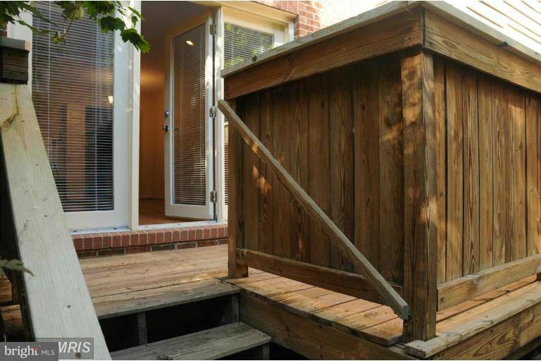 CLEMENTS COURT - Residential Lease