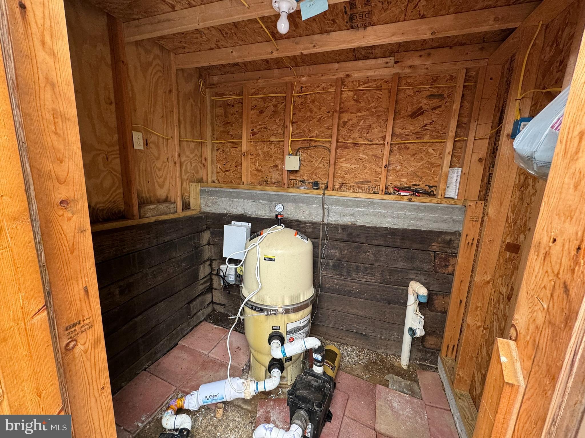 HOMESTEAD VILLAGE - Residential