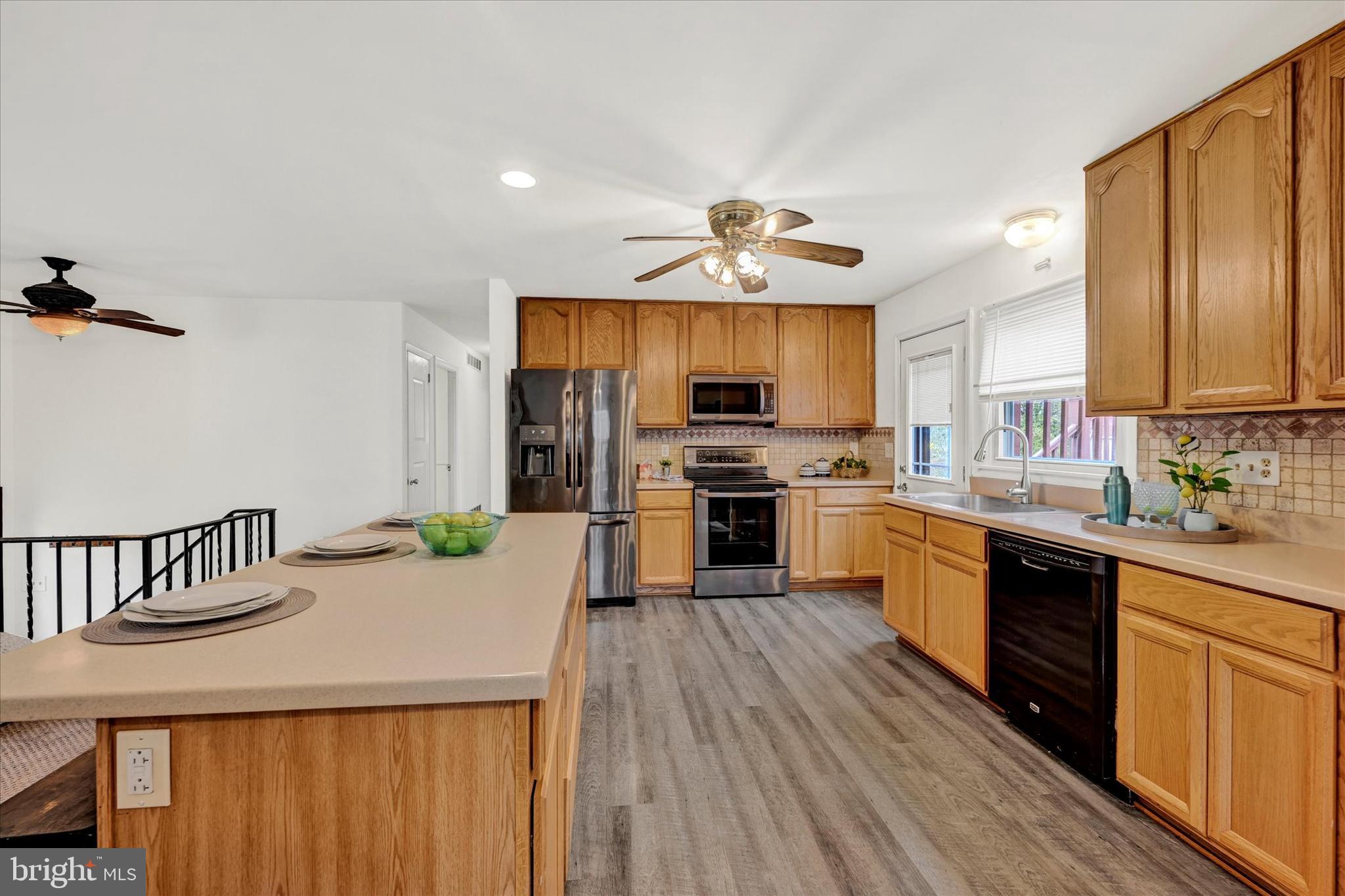 HOMESTEAD VILLAGE - Residential