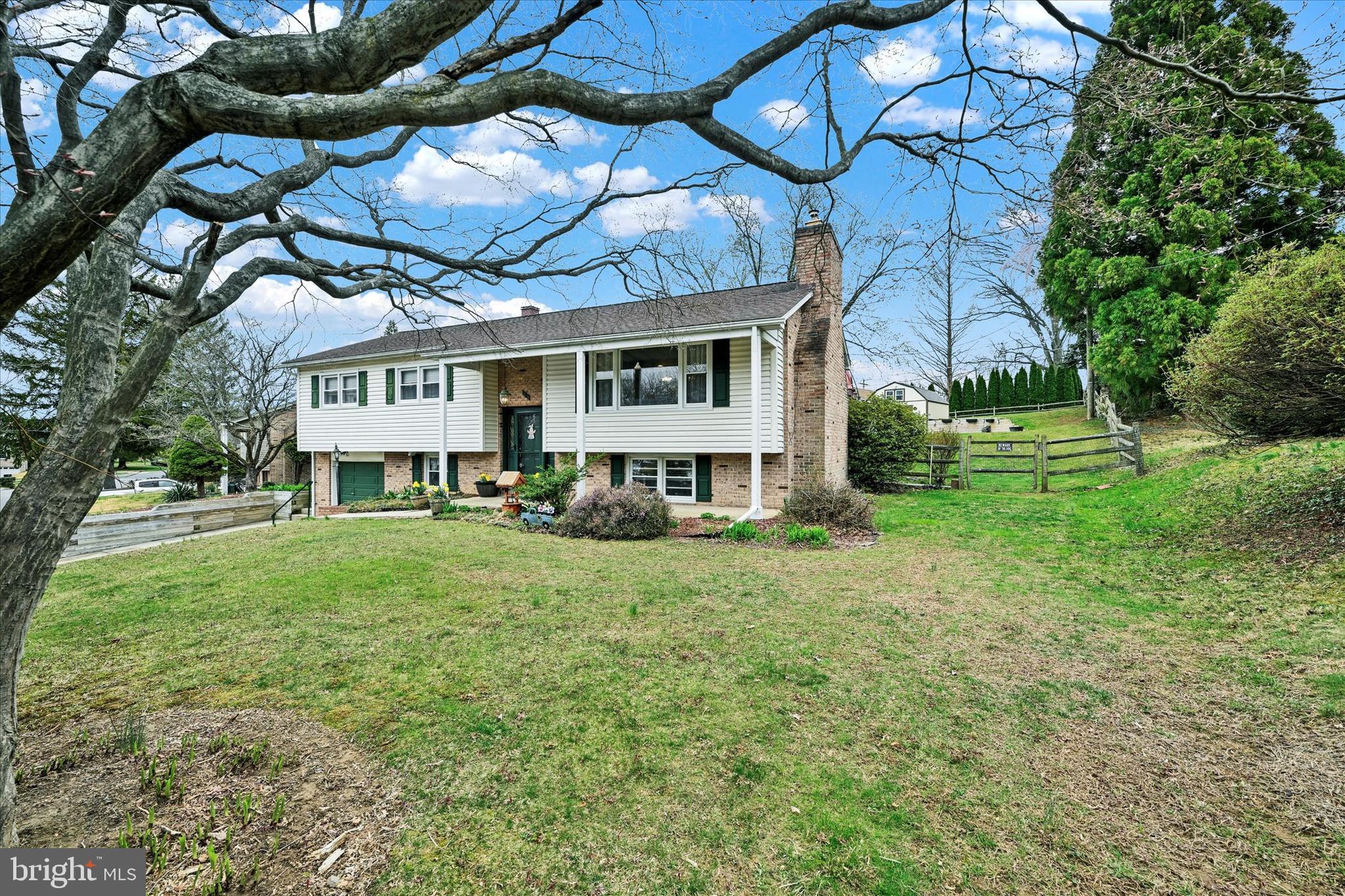 HOMESTEAD VILLAGE - Residential