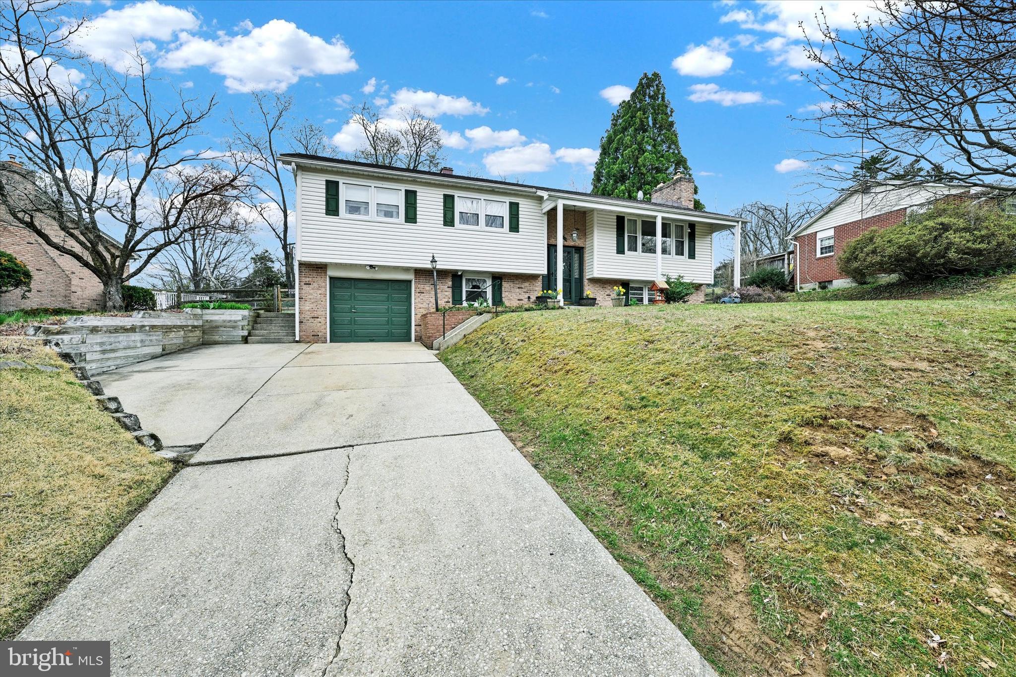 HOMESTEAD VILLAGE - Residential