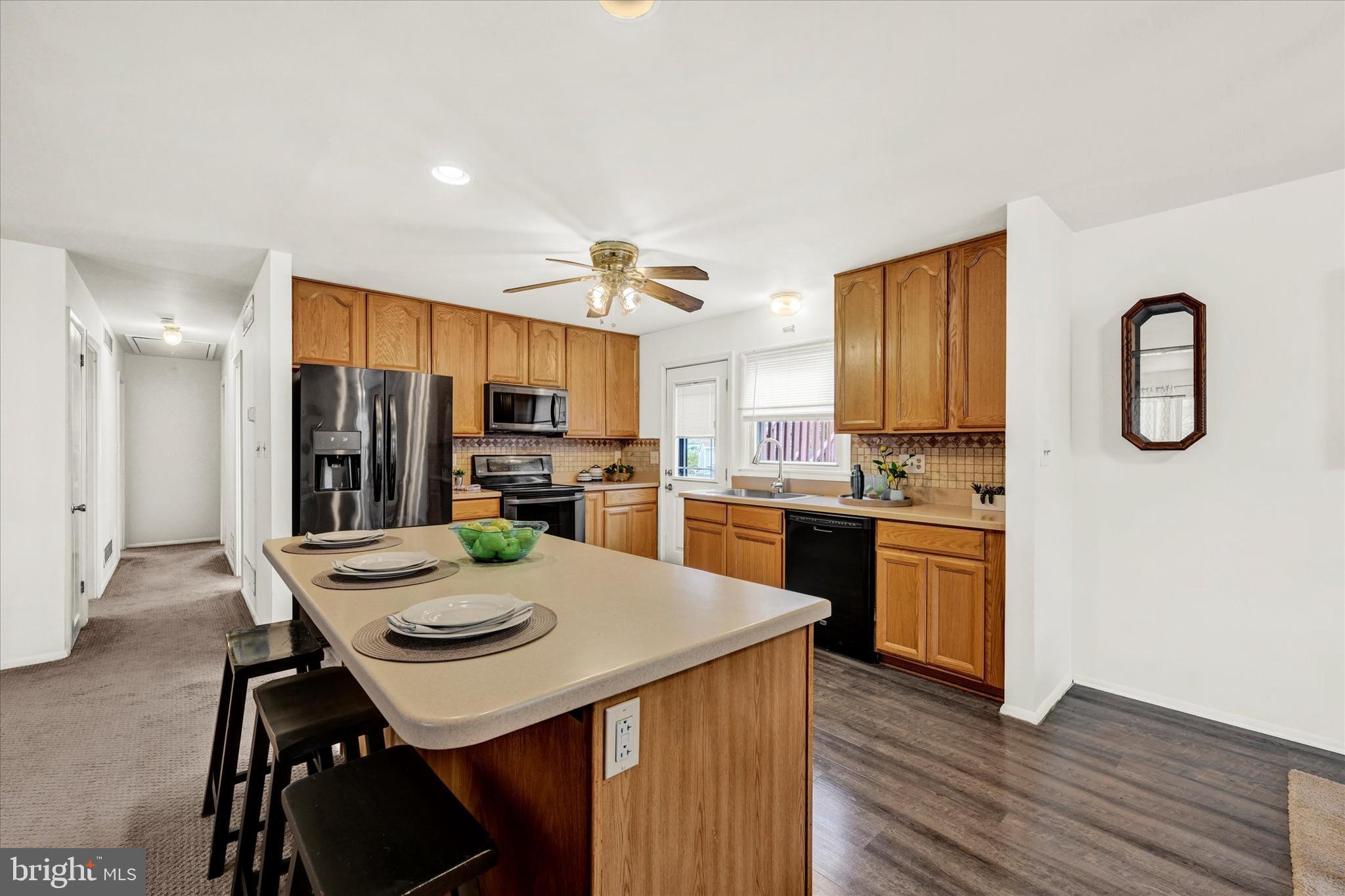 HOMESTEAD VILLAGE - Residential